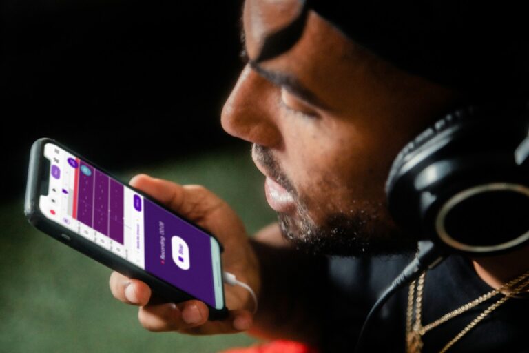 ElevenLabs: la herramienta de voz IA que está revolucionando la creación de contenido